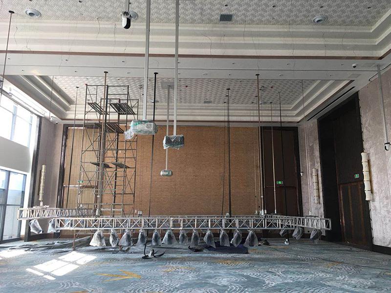 长行程多功能舞台灯光升降吊点吊机